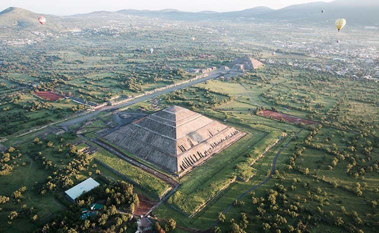 Teotihuacan en montgolfière